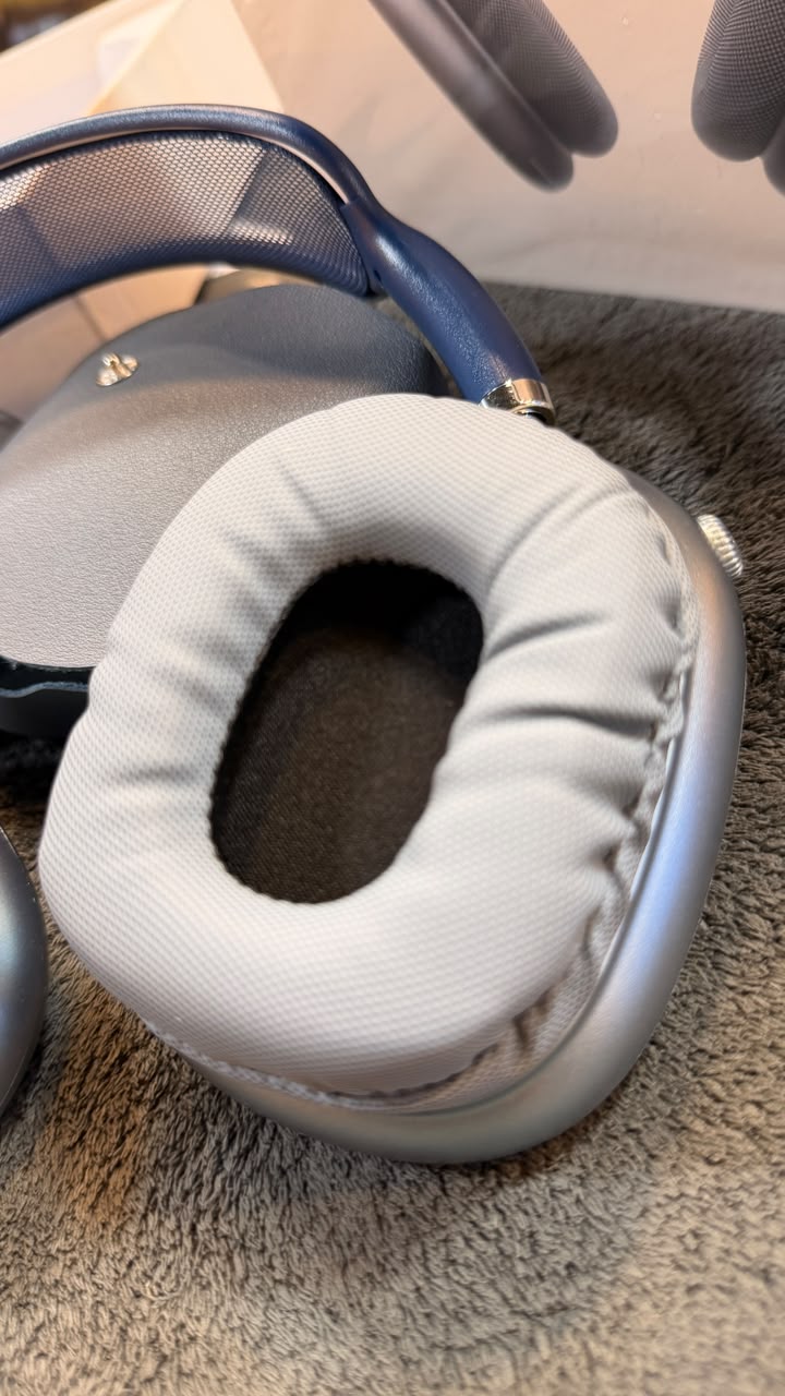 AirPods Max 2 Wireless Over-Ear Headphones – Premium Sound & Noise Cancellation