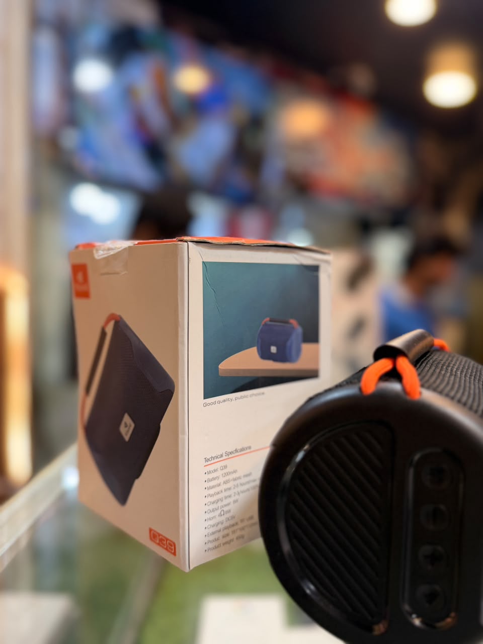 Kisonli Q39 8W Portable Bluetooth Speaker with 1200mAh Battery, USB & TF Card