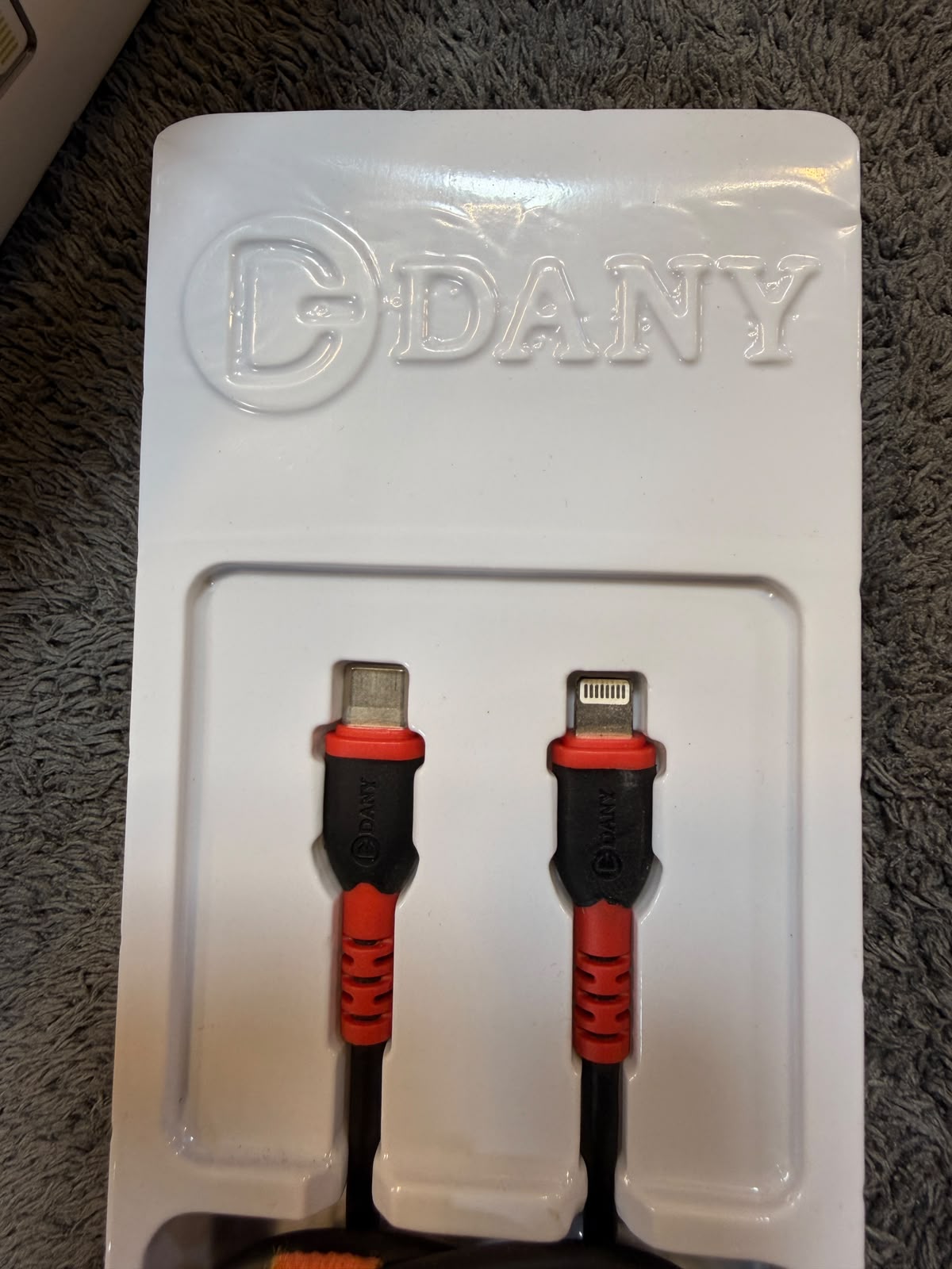 DANY USB-C to Lightning Cable 1M – 28W Fast Charging & Data Transfer