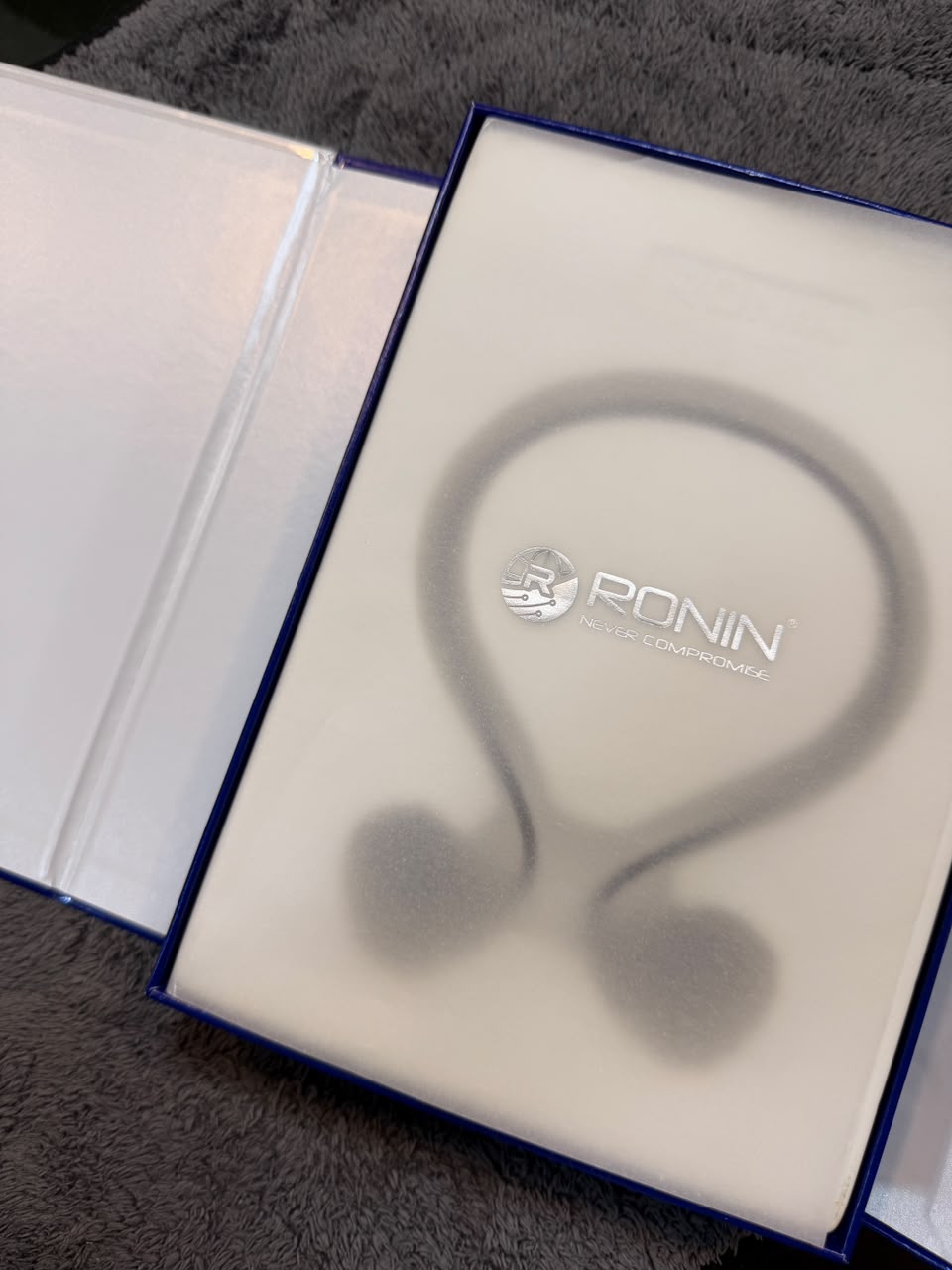 Ronin R-180 Smart & Fit Bluetooth Neckband – Wireless Sports Earphones