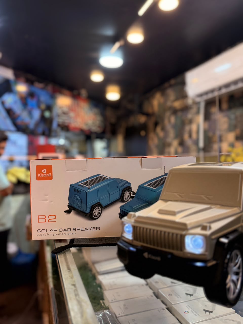 Kisonli B2 10W Solar Charging Bluetooth Car Speaker