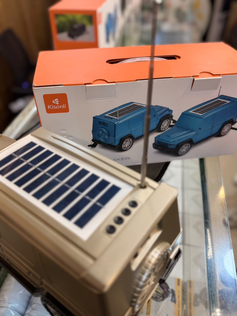 Kisonli B2 10W Solar Charging Bluetooth Car Speaker