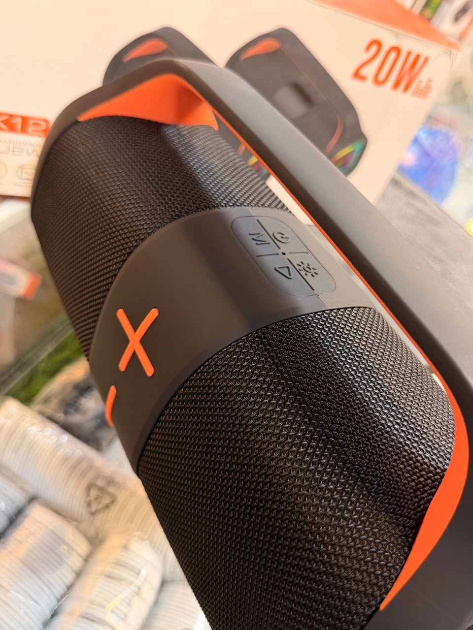 Kisonli K12 20W Wireless Bluetooth Speaker with RGB Lights & Super Bass