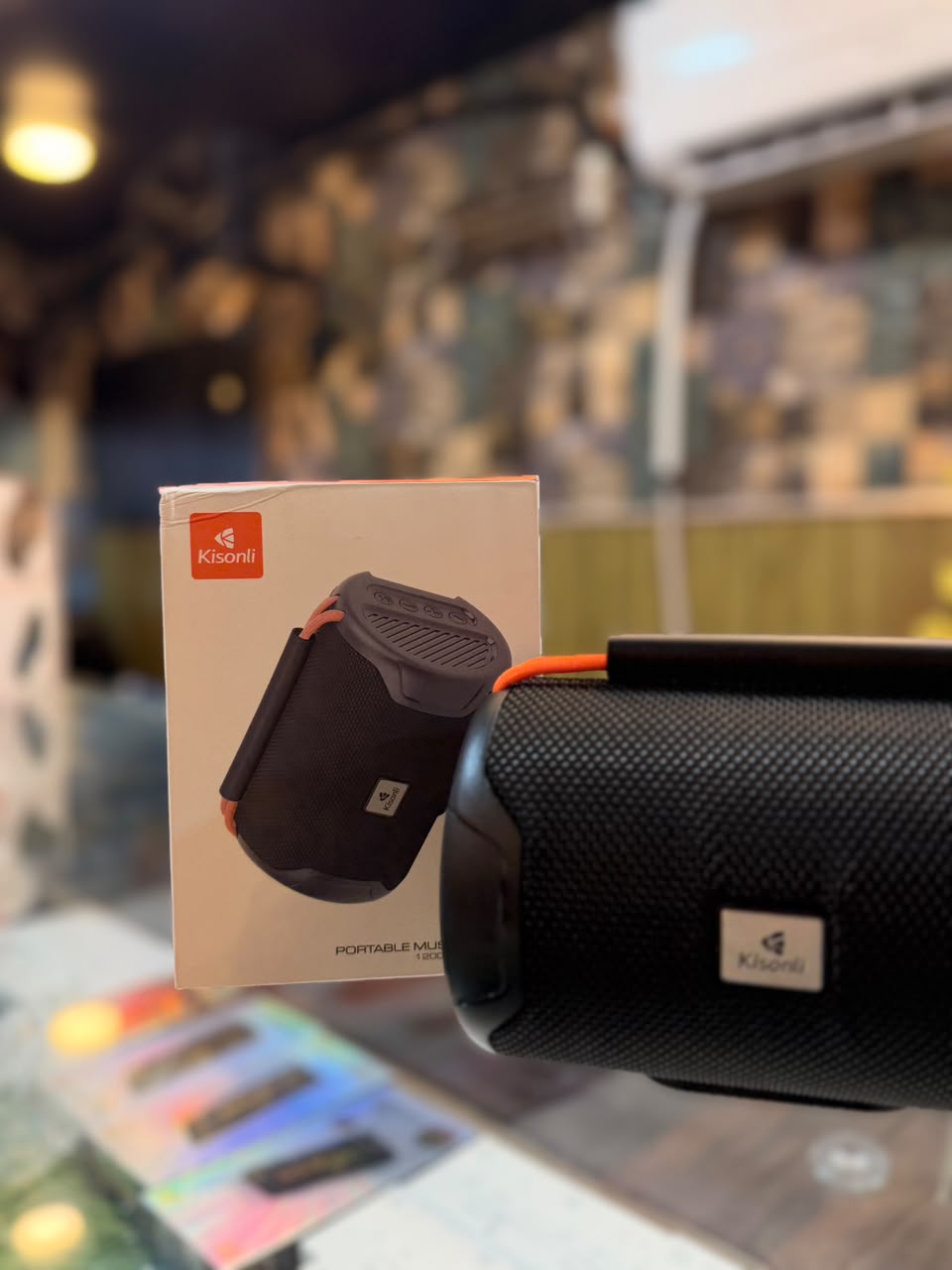 Kisonli Q39 8W Portable Bluetooth Speaker with 1200mAh Battery, USB & TF Card